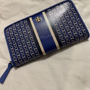 Tory Burch Long Wallet